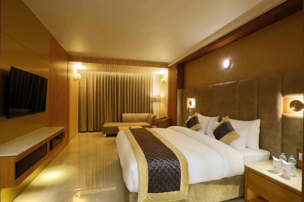 Hotel Omega - Gurgaon Central Exteriér fotografie